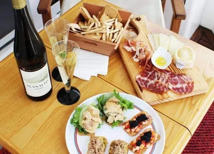 ספינת מלון Barco Buzios Iii