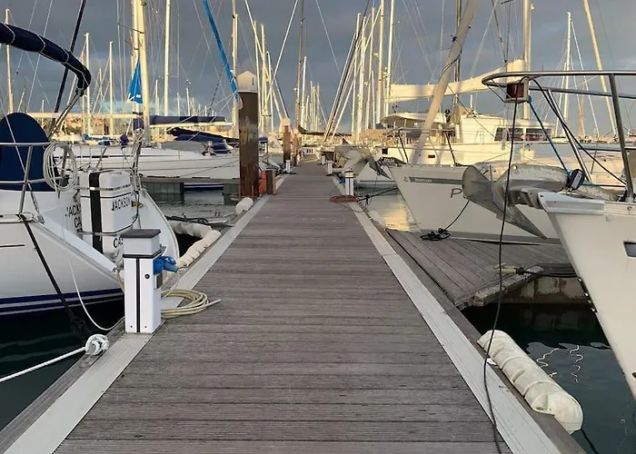 ספינת מלון Barco Buzios Iii *