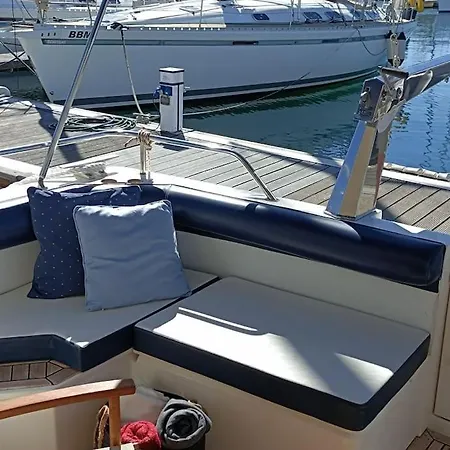 Barco Buzios Iii Bateau-hôtel Cascais