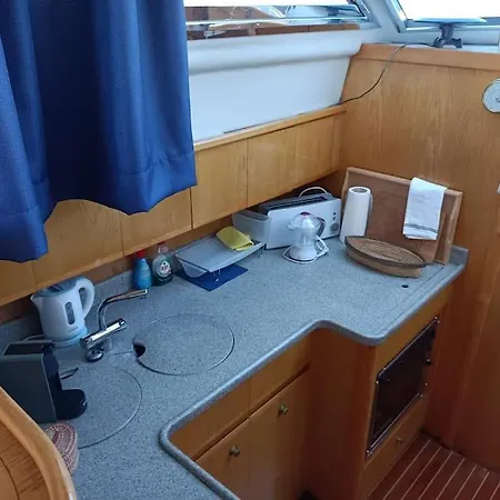 Barco Buzios Iii Bateau-hôtel *