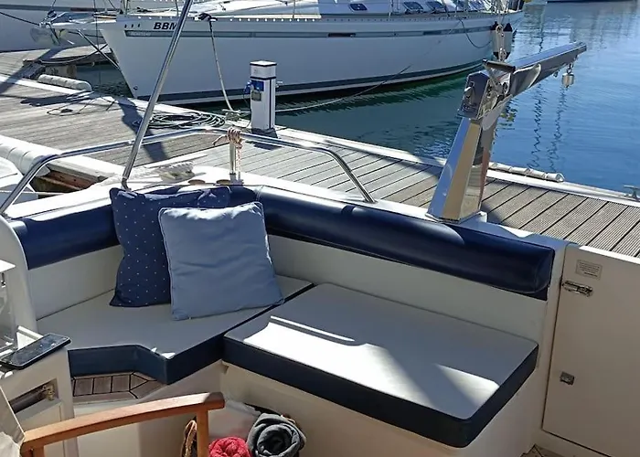 Barco Buzios Iii Bådhotel Cascais