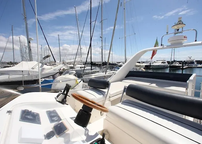 Barco Buzios Iii Bådhotel *