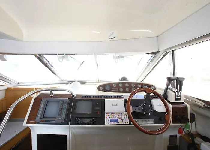 Bådhotel Barco Buzios Iii Cascais